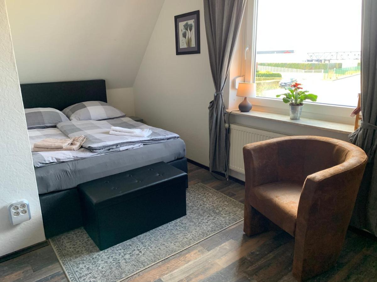 Privates Ferienzimmer An Der Nordsee ฮูซุม ภายนอก รูปภาพ